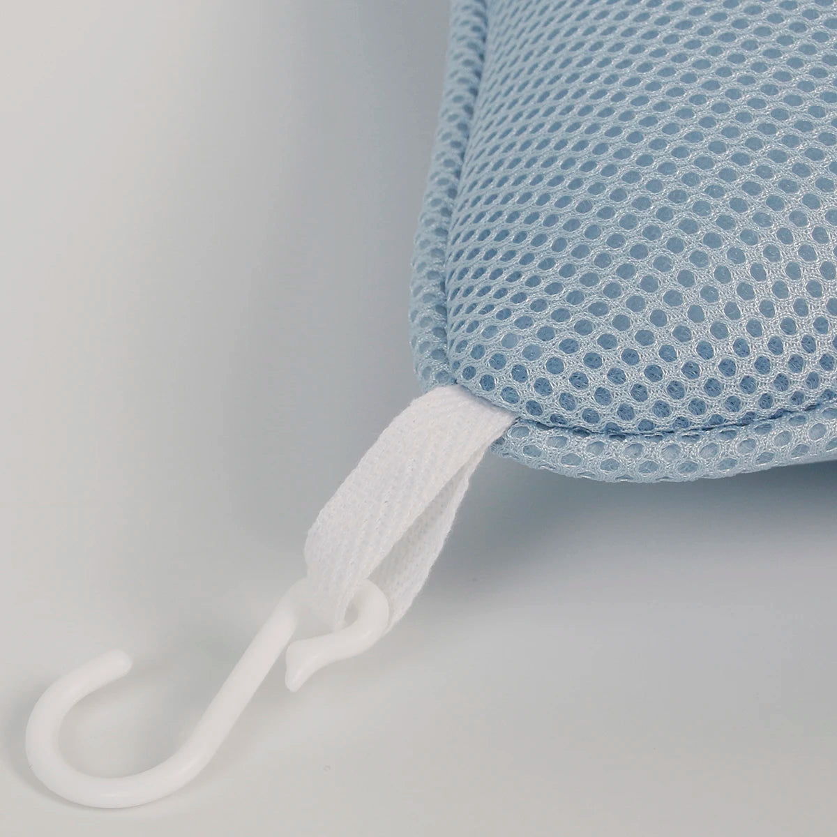 1pc Bathtub Pillow Head Rest Durable Bath Pillow with 2 Strong Suction Cups Fits All Tub Types Spa Mat Shower Neck Support